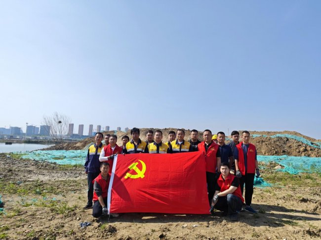 党团先锋护畅通 清除隐患保安全 苏州维管段沿线外部环境专项整治行动